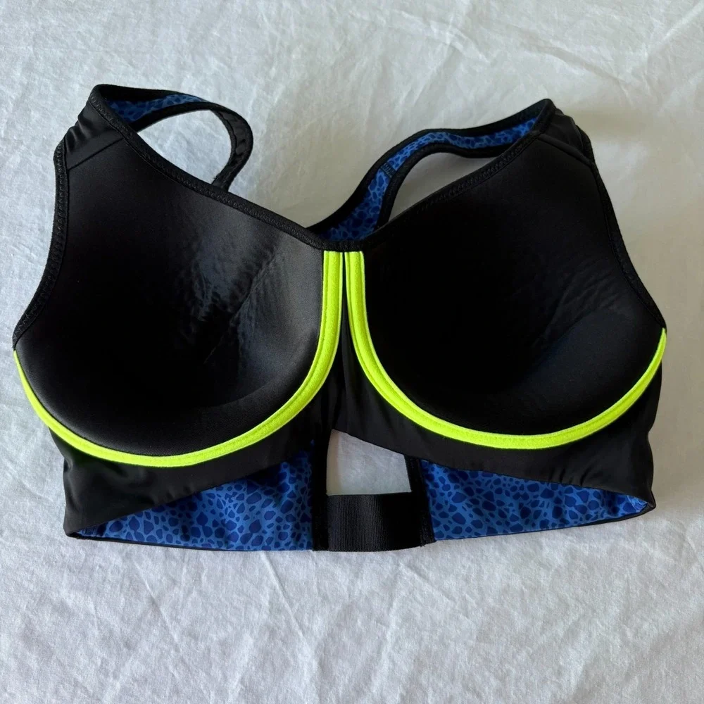 Nike‎ Dri-Fit Womens Blue Leopard Print Stretch Pullover Sports Bra Size 32C